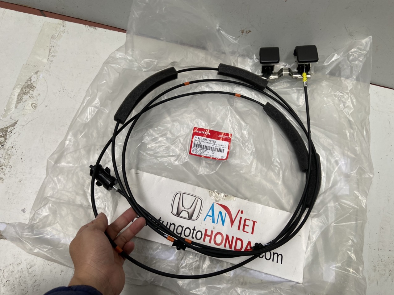 Dây cáp mở nắp bình nhiên liệu xe Honda CITY